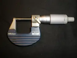 MITUTOYO 102-717 OUTSIDE MICROMETER 0-1 INCH, 0-25MM LOT 119