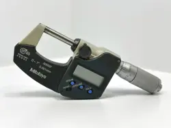 DIGITAL MICROMETER PRE-OWNED