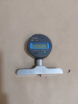 ID-S1012EB GAUGE 0.5-0.0005