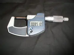 MITUTOYO 293-831-30 DIGIMATIC OUTSIDE MICROMETER 0-1 INCH, 0-25MM LOT 101