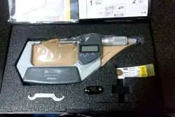 MITUTOYO DIGITAL SPLINE MICROMETER 331-262-30