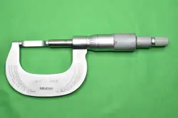 MITUTOYO 122-125 0-1” .0001” OD BLADE MICROMETER