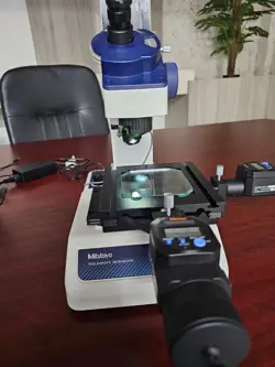 TOOLMAKERS MICROSCOPE 176-820A