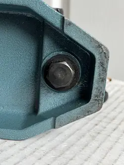 W/FINE ADJUST KNOB