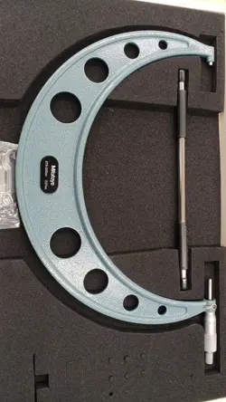OM-300 MICROMETER