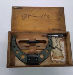 OM-150 103-142 MICROMETER