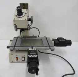 TOOLMAKERS MICROSCOPE 50/60HZ