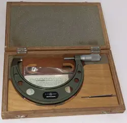 MITUTOYO MICROMETER 103-117