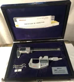 MITUTOYO DIGITAL MICROMETER SET LIMITED EDITION 70TH ANNIVERSARY IP65 & IP67