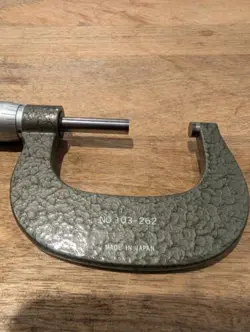 MITUTOYO 103-262 OUTSIDE MICROMETER 1-2