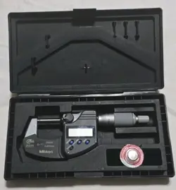 MITUTOYO DIGITAL MICROMETER 0-1