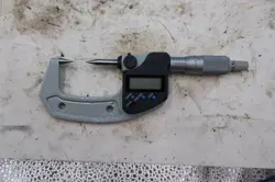 NEEDS BATTERY. UNSURE