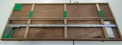 MODEL 100 CENTIMETERS