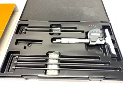 MICROMETER W/ INTERCHANGEABLE