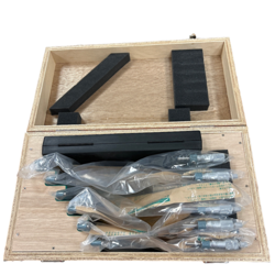 MITUTOYO 103-909 MICROMETER SET, OUTSIDE TYPE, 6-12