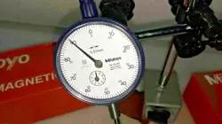 MITUTOYO MAGNETIC BASE 7011 S -10 WITH  MITUTOYO DIAL INDICATOR 2046 A