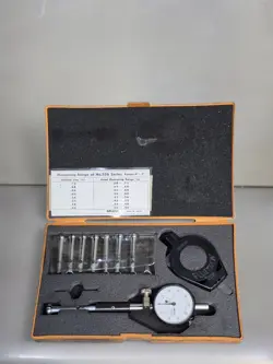 MITUTOYO 526–123 DIAL BORE GAGE