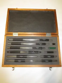 MITUTOYO 1