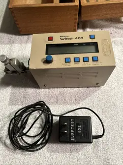 MITUTOYO SURFTEST 402