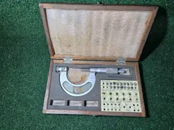 MITUTOYO 1-2”  SCREW THREAD PITCH DIAMETER MICROMETER