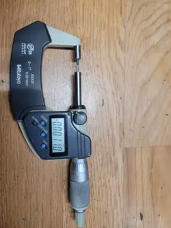 TIPPED MICROMETER