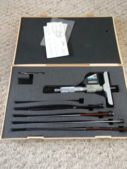 MITUTOYO 329-711 DIGITAL DEPTH MICROMETER JAPAN IN CASE