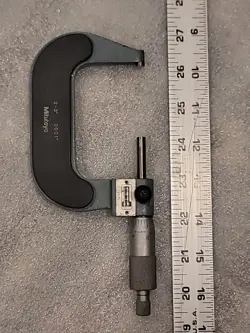 VENIER MICROMETER WITH