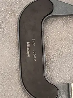 MICROMETER WITH COUNTER