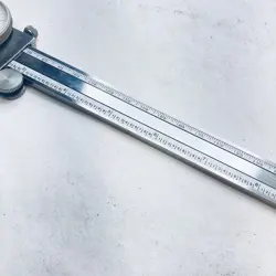 CALIPER WITH WOOD