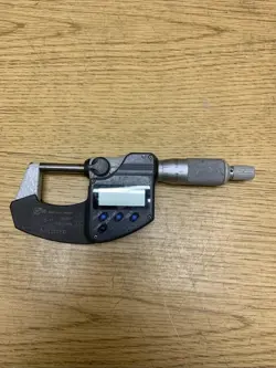 MITUTOYO 293-340-30 DIGITAL MICROMETER