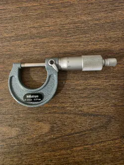 MITUTOYO MICROMETER 0-25MM/0.001MM