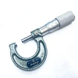 MITUTOYO 103-135 OUTSIDE MICROMETER - FRICTION THIMBLE, 0-1