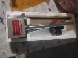 7011-AU MAGNETIC
