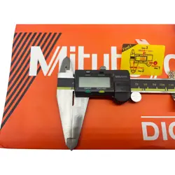 MITUTOYO JAPAN 300MM/12