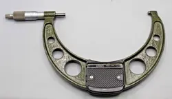 MITUTOYO 103-220A OUTSIDE MICROMETER 5-6