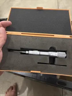 MITUTOYO 146–102 MACHINIST GROOVE MICROMETER 0–1