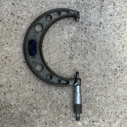 MITUTOYO 103-181A OUTSIDE MICROMETER 4-5IN 0.001IN