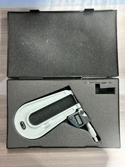 MITUTOYO 389-351-30 - DIGIMATIC SHEET METAL MICROMETER 0-1