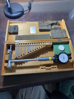 MITUTOYO DIAL BORE