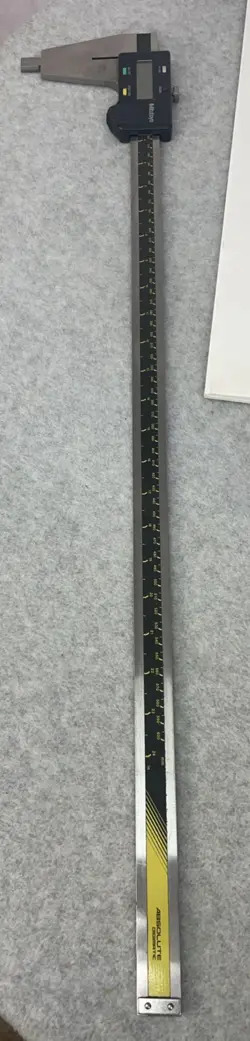 MITUTOYO 550-225-10 DIGIMATIC CALIPER, 0-24
