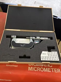 MITUTOYO 2-3 DIGITAL SCREW THREAD PITCH MICROMETER 326-713-10 NO BATTERY