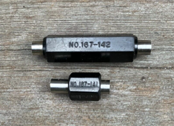 MITUTOYO 167-142 /167-141 MICROMETER STANDARD BARS 1-2