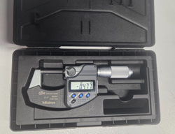 MITUTOYO 293-335-30 COOLANT PROOF FRICTION THIMBLE DIGITAL MICROMETER