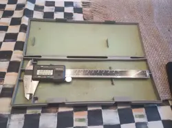 MITUTOYO DIGITAL CALIPER 500-136 CD-6