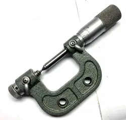 MITUTOYO SCREW THREAD MICROMETER
