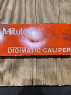 MITUTOYO DIGITAL CALIPER 200 JAPAN