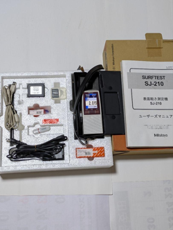 MITUTOYO SURFTEST SJ-210 SURFACE ROUGHNESS MEASURING INSTRUMENT  WORKING