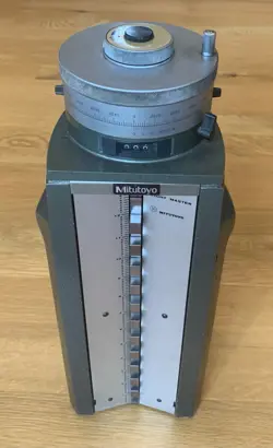 MITUTOYO 515-310 HM-12 HEIGHT MASTER
