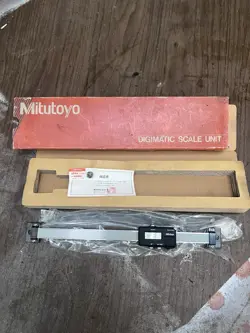 MITUTOYO 572-212-50 DIGITAL SCALE UNIT NEW BOX SD-8”