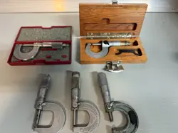 5 VINTAGE MICROMETERS MITUTOYO / BROWN & SHARP / STARRETT.. GOOD & FOR PARTS